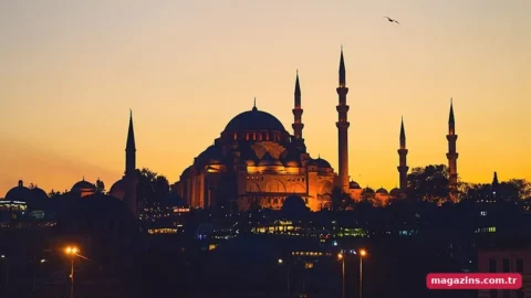 2027 Kandil Tarihleri: Regaip, Miraç, Berat, Kadir ve Mevlid Kandili Ne Zaman? Diyanet Dini Günler Takvimi