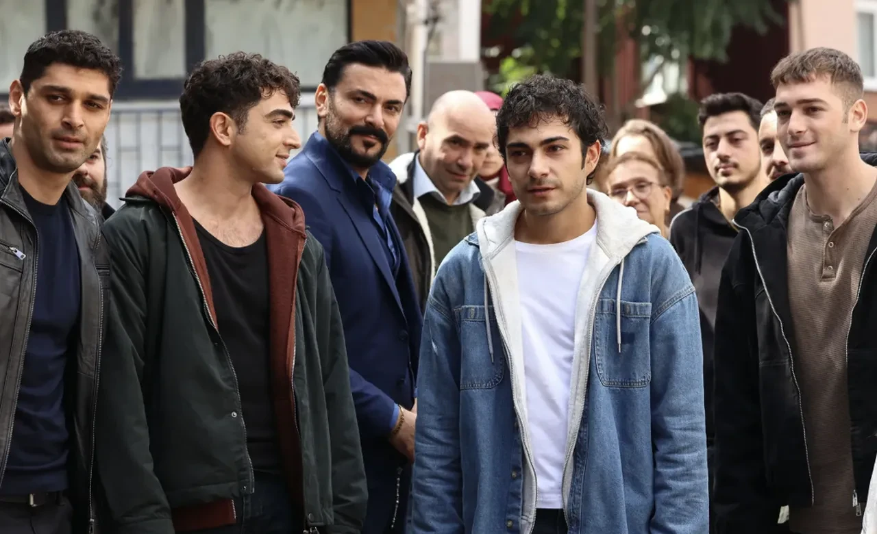 Altı Üstü İstanbul Emir - 2