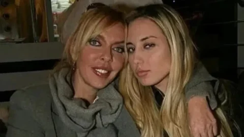 Anjelik Calvin hakkında merak edilenler: kimdir, kaç yaşında ve ne iş yapıyor?
