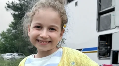 Anne Yarısı Ege kimdir? Kaç yaşında?
