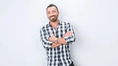 Asıl hakkında merak edilenler: ne iş yapıyor, mesleği ne?