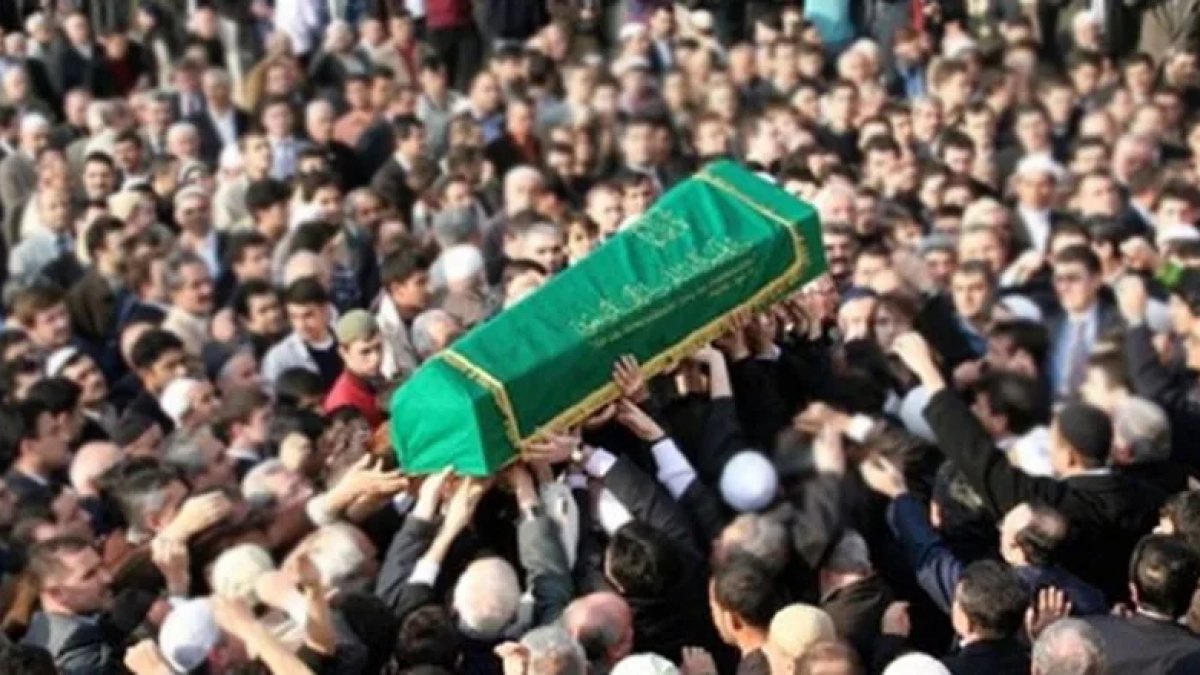 Astsubay Oğuzcan Alma kaç yaşında ve neden öldü? Balıkesir’de nöbette kalp krizi geçiren 27 yaşındaki asker vefat etti