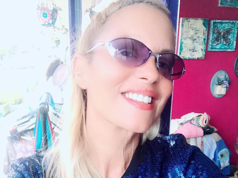 Ayça Tekindor (Şarkıcı Ayça) Kimdir?