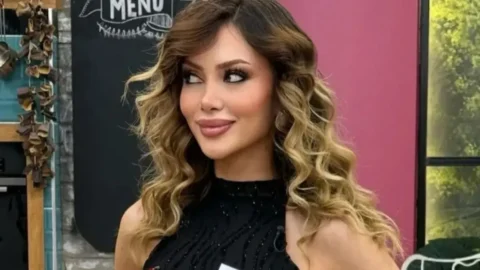 Gelinim Mutfakta Beyza Özer Manken Mi? İzleyiciler Şokta… Beyza Özer Aslen Nereli, Kaç Yaşında, EVli Mi?