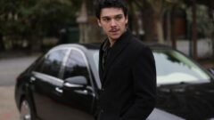 Adana Ayazı dizisinin Yaman’ı kim oldu? Bora Elkoca kimdir? Nereli? Daha önce hangi dizilerde oynadı?