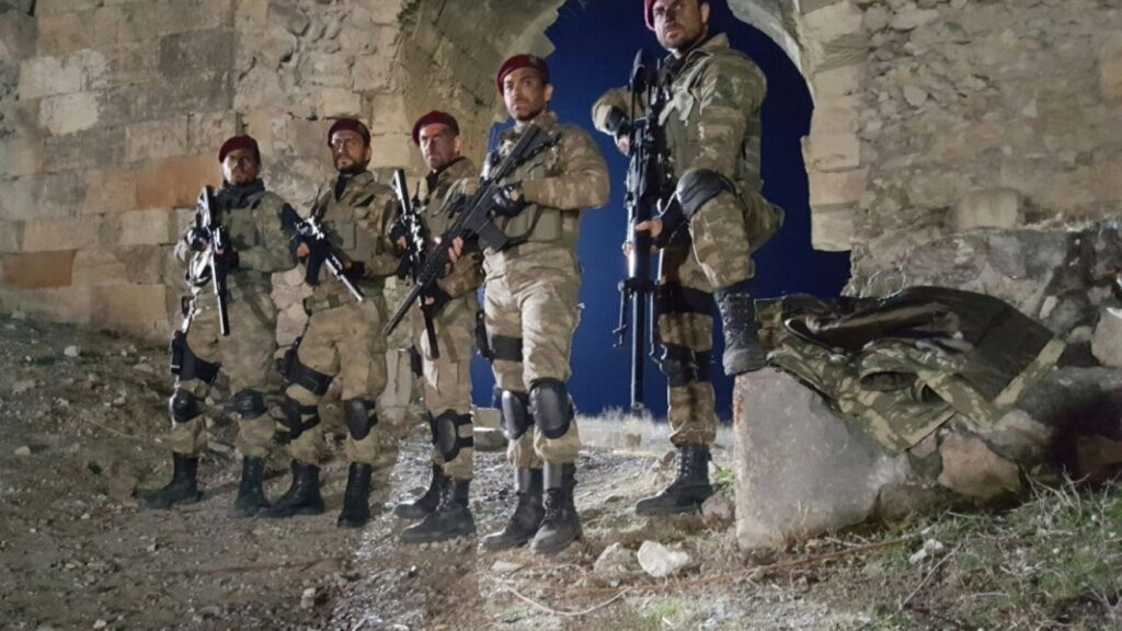 Bordo Bereliler: Suriye filminden bir kare