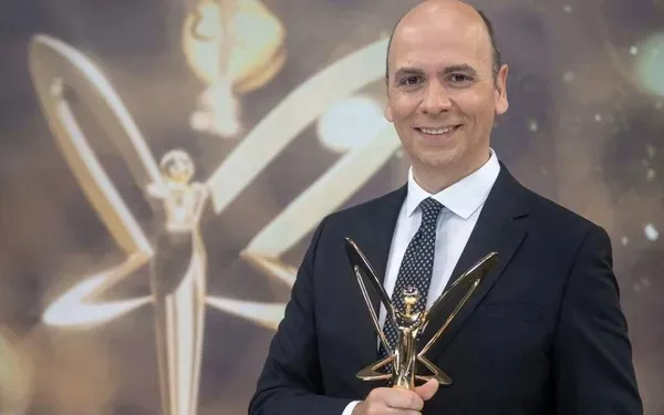 Cem Öğretir