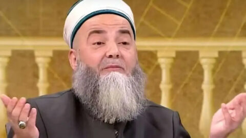 Cübbeli, Özgür Özel’e tepki verdi: İsmailağa desene