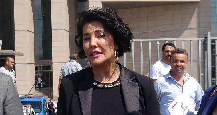 Deniz Akkaya kimdir, neden hakkında yakalama kararı çıkarıldı?