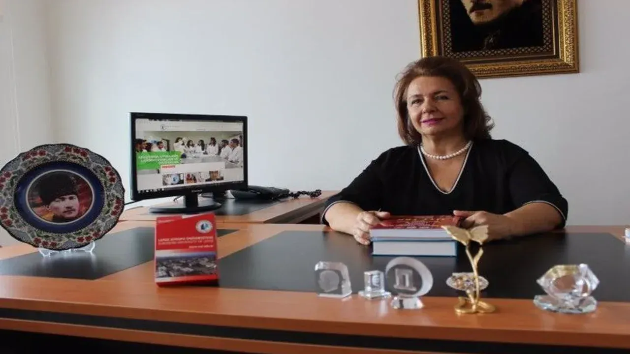Prof. Dr. Deniz Şelimen Kimdir? Akdemisyen Deniz Şelimen Neden Öldü? Cenazesi Ne Zaman ve Nereden Kaldırılacak?