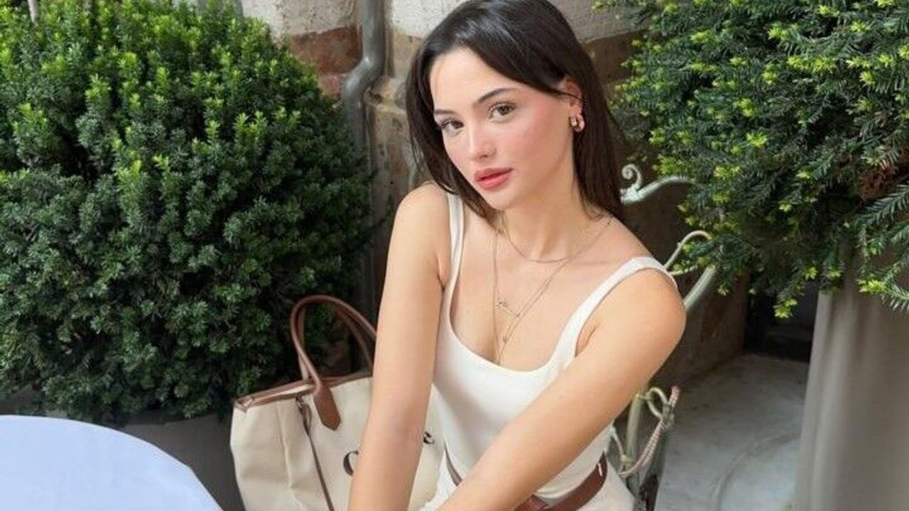 Derya Pınar Ak - 2