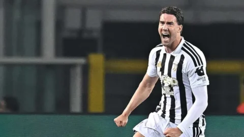 Dusan Vlahovic kimdir, kaç yaşında, nereli? Beşiktaş’ın Sırp golcüsünün maaşı, boyu ve kariyeri