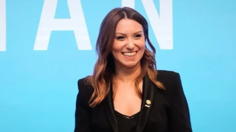 Elçin Özge Şimşek Çağlayan kimdir? Eşi kim?