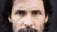 Erdal Beşikcioğlu Kimdir, Kaç Yaşında, Nereli? Erdal Beşikcioğlu Dizileri ve Filmleri