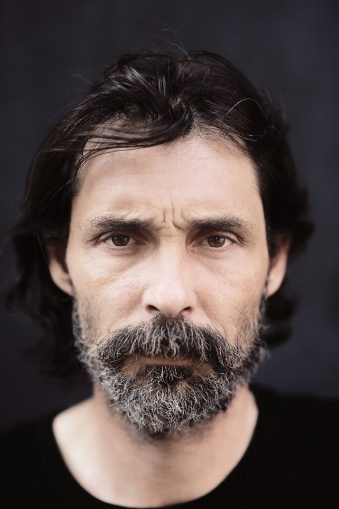 Erdal Beşikcioğlu
