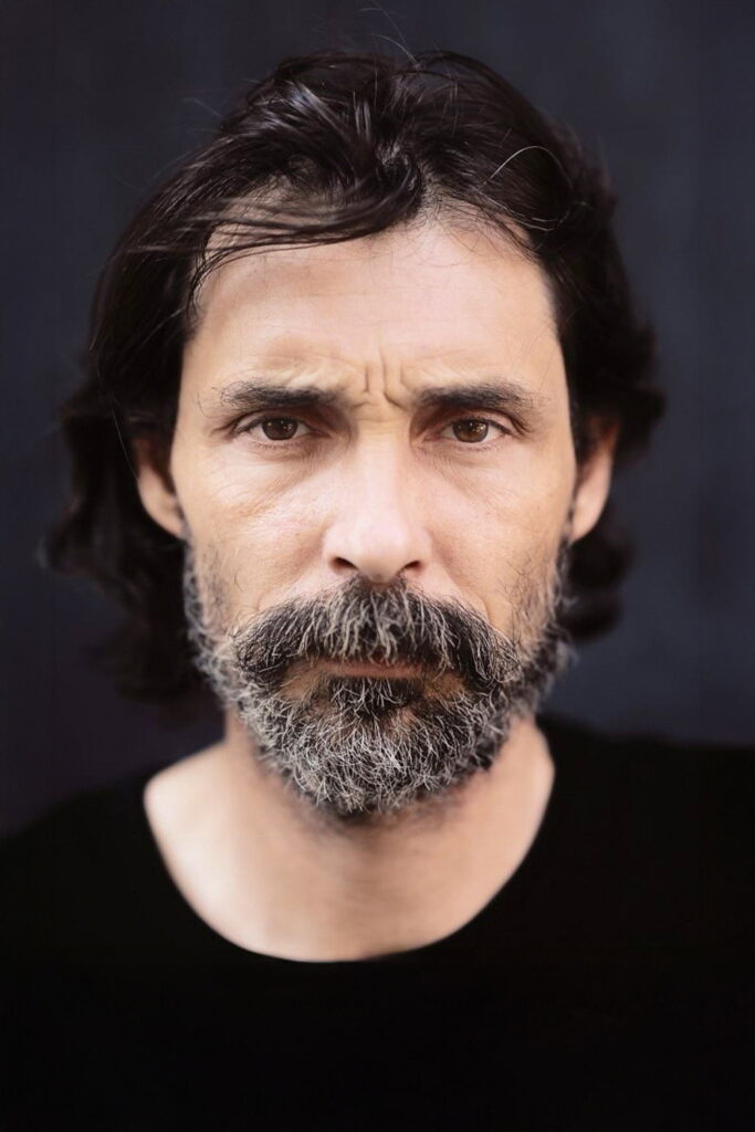 Erdal Beşikcioğlu fotoğrafı 1
