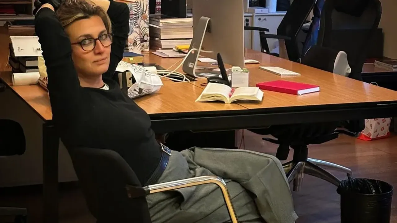Esra Özdoğan Kimdir? Ne İş Yapıyor? Can Akaş’ın Annesi Esra Özdoğan’ın Mesleği ve Kariyeri Nedir?