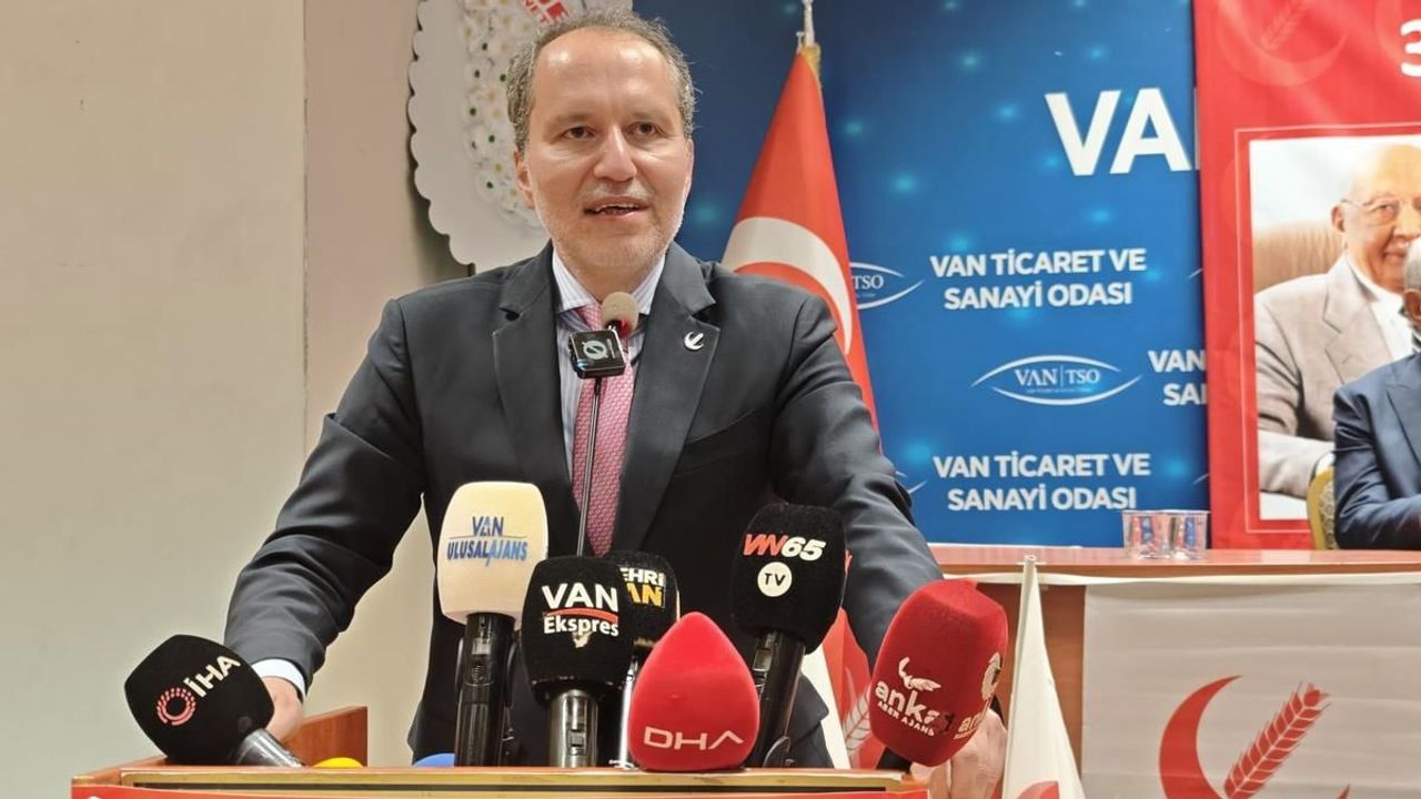 Fatih Erbakan kimdir, kaç yaşında, nereli? Necmettin Erbakan’ın oğlu Fatih Erbakan’ın eşi, çocukları ve siyasi kariyeri