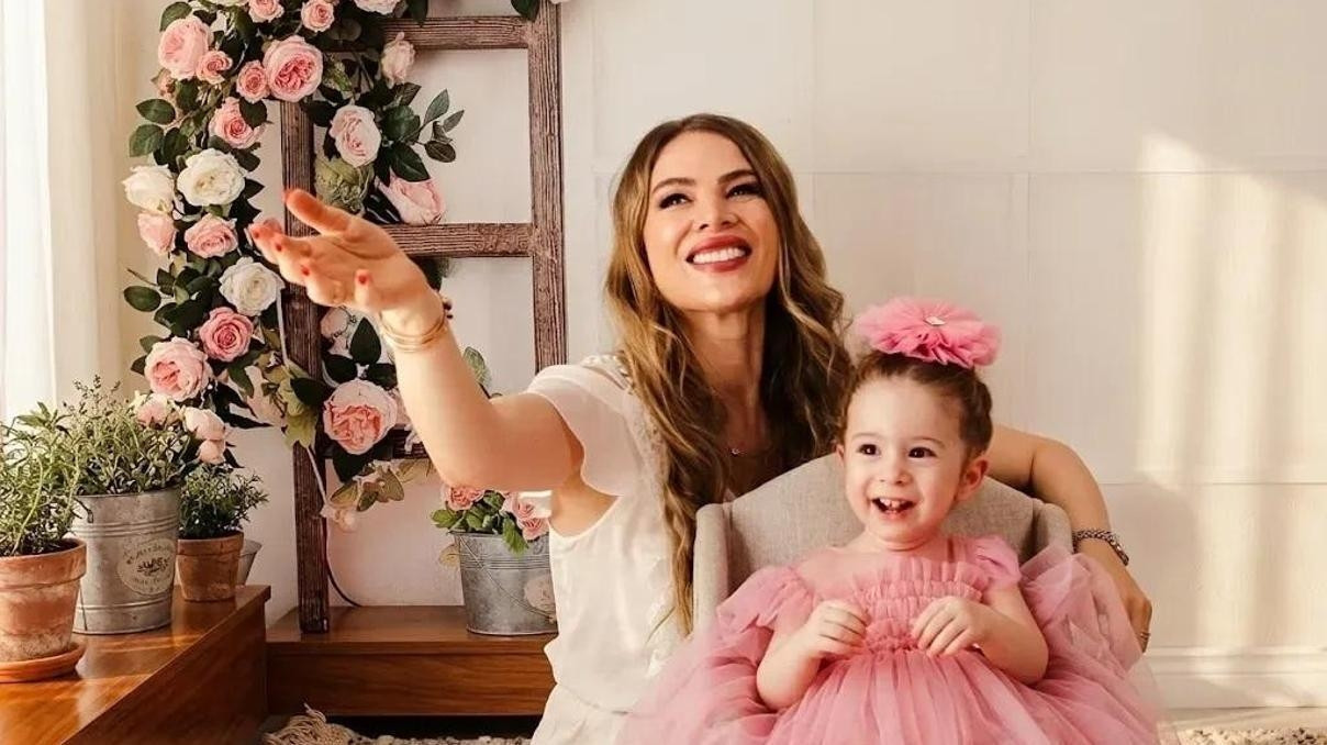 Fatoş Seğmen’in kızı neden öldü, hastalığı neydi? Fatoş Seğmen’in eşi Bülent Erdoğan kimdir, neden ve ne zaman öldü, ne iş yapıyordu?