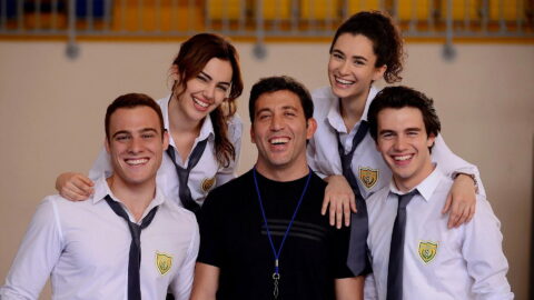 Güneşi Beklerken Dizisi Konusu ve Oyuncuları: Güneşi Beklerken Kaç Bölüm, Hangi Kanalda?