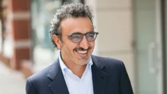 Hamdi Ulukaya’nın serveti kaç milyar dolar? Chobani kimin? Hangi şirketleri var? Nereli?