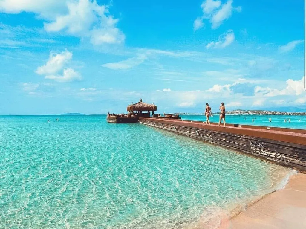 Çeşme ve Alaçatı Gezi Rehberi: En İyi Plajlar, Restoranlar ve Gizli Koylar