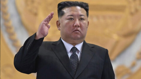 İngiliz basını duyurdu: Dünya bu iddiayı konuşuyor! Kim Jong-un öldü mü?