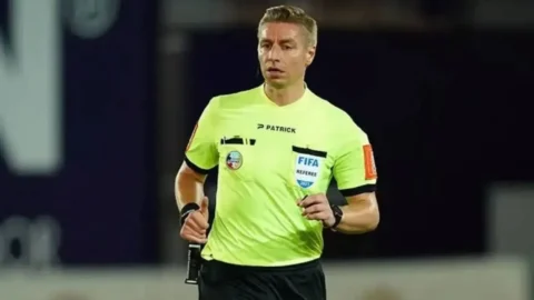 Trabzonspor-Hearts maçının hakemi Lawrence Visser kimdir, kaç yaşında, nereli?