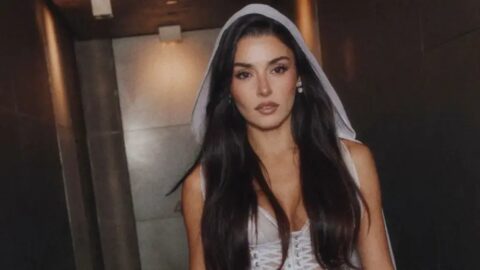 Makyajı kime yaptırdığına: Hande Erçel’den yüzleri gülümseten paylaşım