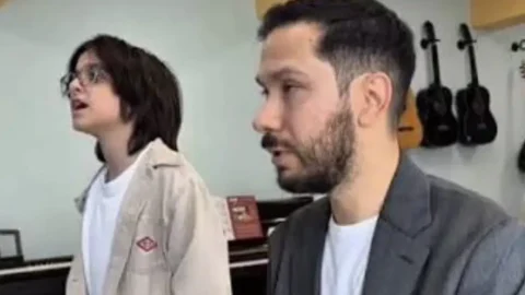 Mert Yan kimdir, kaç yaşında ve aslen nereli?