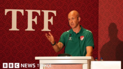 MHK Başkanı Anthony Taylor kimdir?