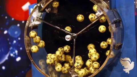 Milli Piyango Online Süper Loto sonuçları belli oldu mu? 6 Ekim Salı çekilişinde hangi numaralar çıktı? İşte sonuçlar
