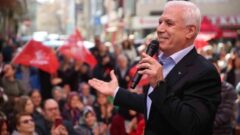 Mustafa Bozbey kimdir, kaç yaşında, neden tutuklandı? İşte Bursa Büyükşehir Belediye Başkanı hakkında merak edilenler
