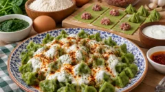 Gelinim Mutfakta zümrüt mantı tarifi nedir? Malzemeleri neler? Yeşil hamur nasıl yapılır? Sosu nasıl hazırlanır?