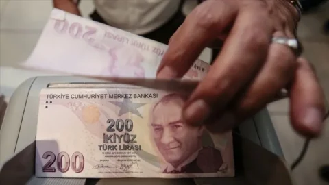 Merak edilen isim Ocak 2027 emekli: serveti ne kadar?