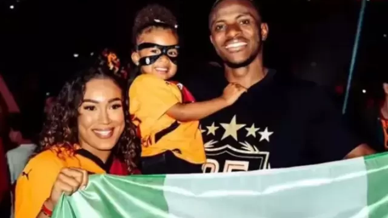 Osimhen’in Sevgilisi Stefanie Kim Ladewig hakkında merak edilenler: kimdir, nereli ve kaç yaşında?