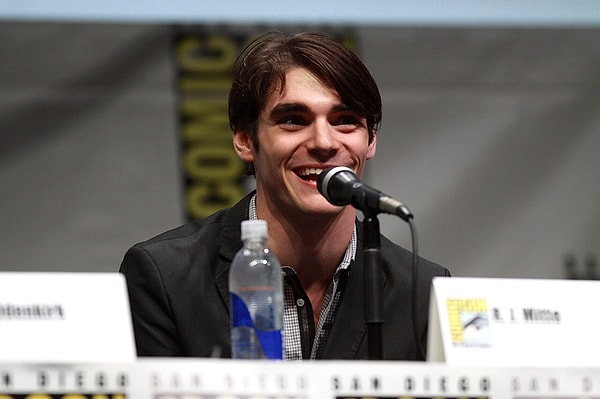 RJ Mitte - 7
