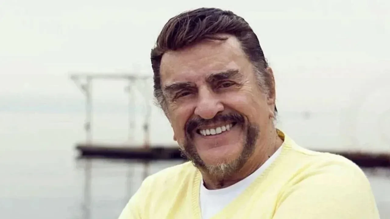 Şarkıcı Alpay - 6