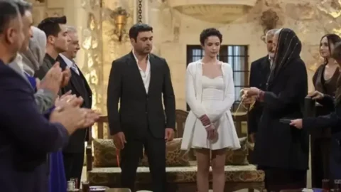 Şehir Berfin Feride nereli? Kimdir? Feride Özdinç kaç yaşında