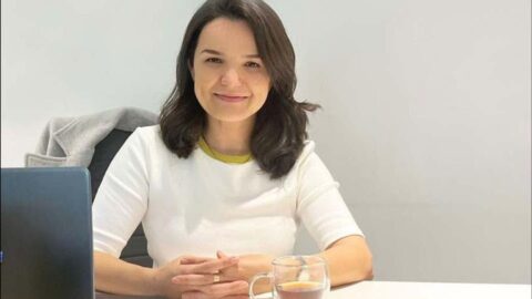 Selda Sezgin kimdir? Sakarya’da Yeni Parti İl Başkanlığı ön seçimi kazanan Selda Sezgin’in eğitimi, mesleği ve siyasi geçmişi
