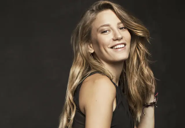 Serenay Sarıkaya - 2