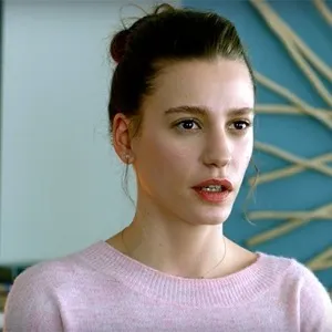Serenay Sarıkaya - 3