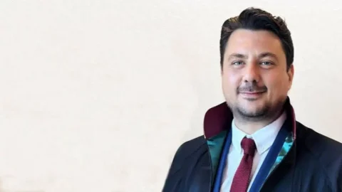 Serhat Sökmen kimdir? Avukat Serhat Sökmen CHP’li mi? İzmir Barosu Başkanı kim oldu?