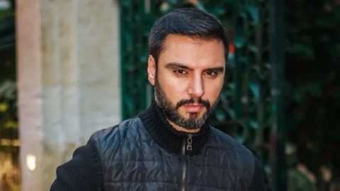 Şiddetli sağanak sevilen şarkıcı Alişan’ın evini vurdu: ‘Belimize kadar su bastı’