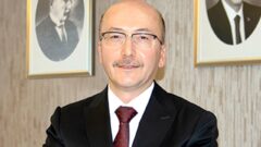 Şinasi Candan kimdir?