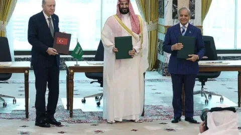 Göktuğ Çalışkan | Mekke Paktı’nın 10 yıllık hesabı: Türkiye için ne anlama geliyor?