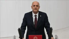 Prof. Dr Ümit Özlale nereli? Eşi kim ve kaç çocuğu var?